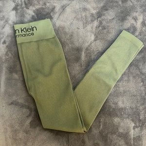 Calvin Klein Performance Ribbed High Waist 7/8 Leggings👟